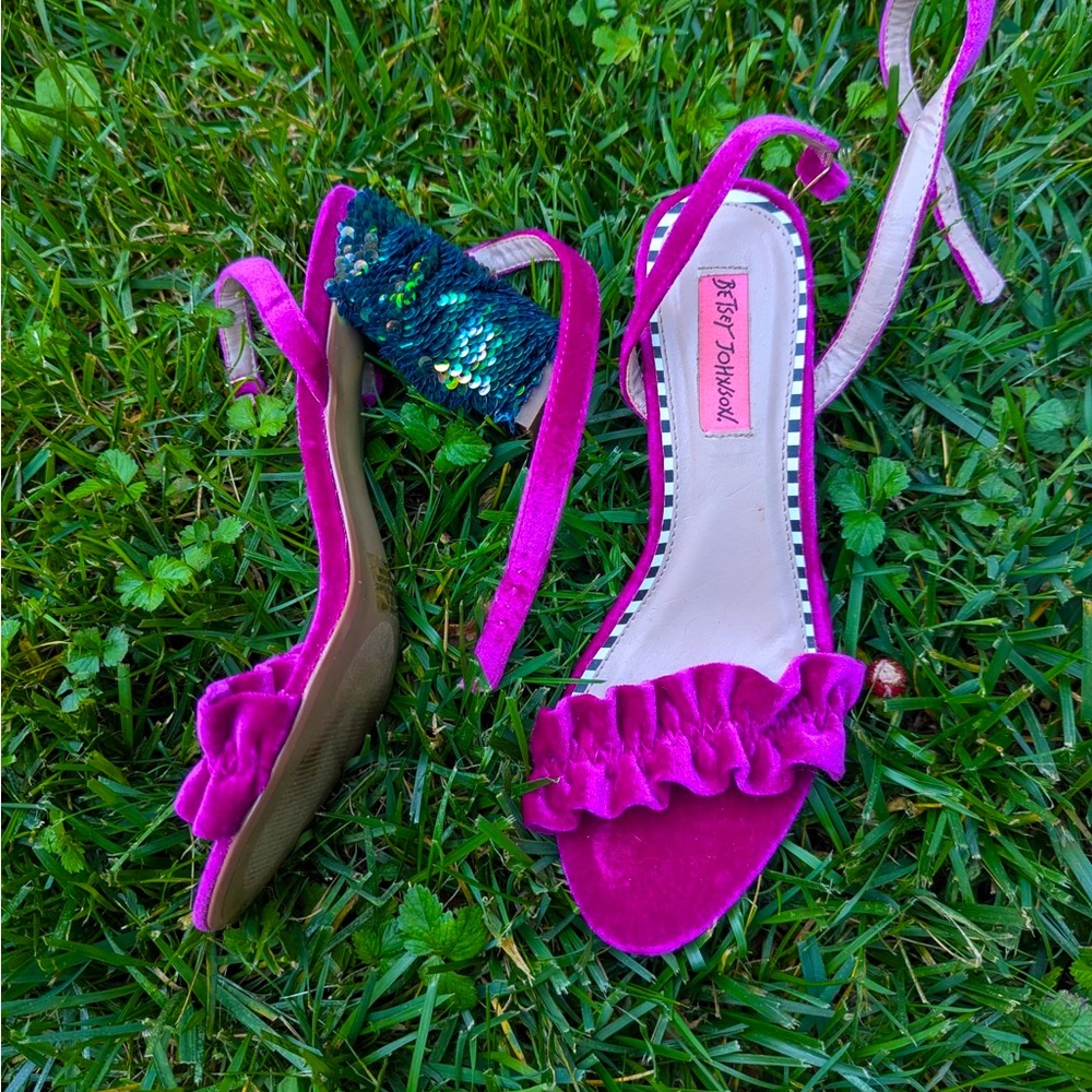 Betsey Johnson Magenta “Iliana” Heels